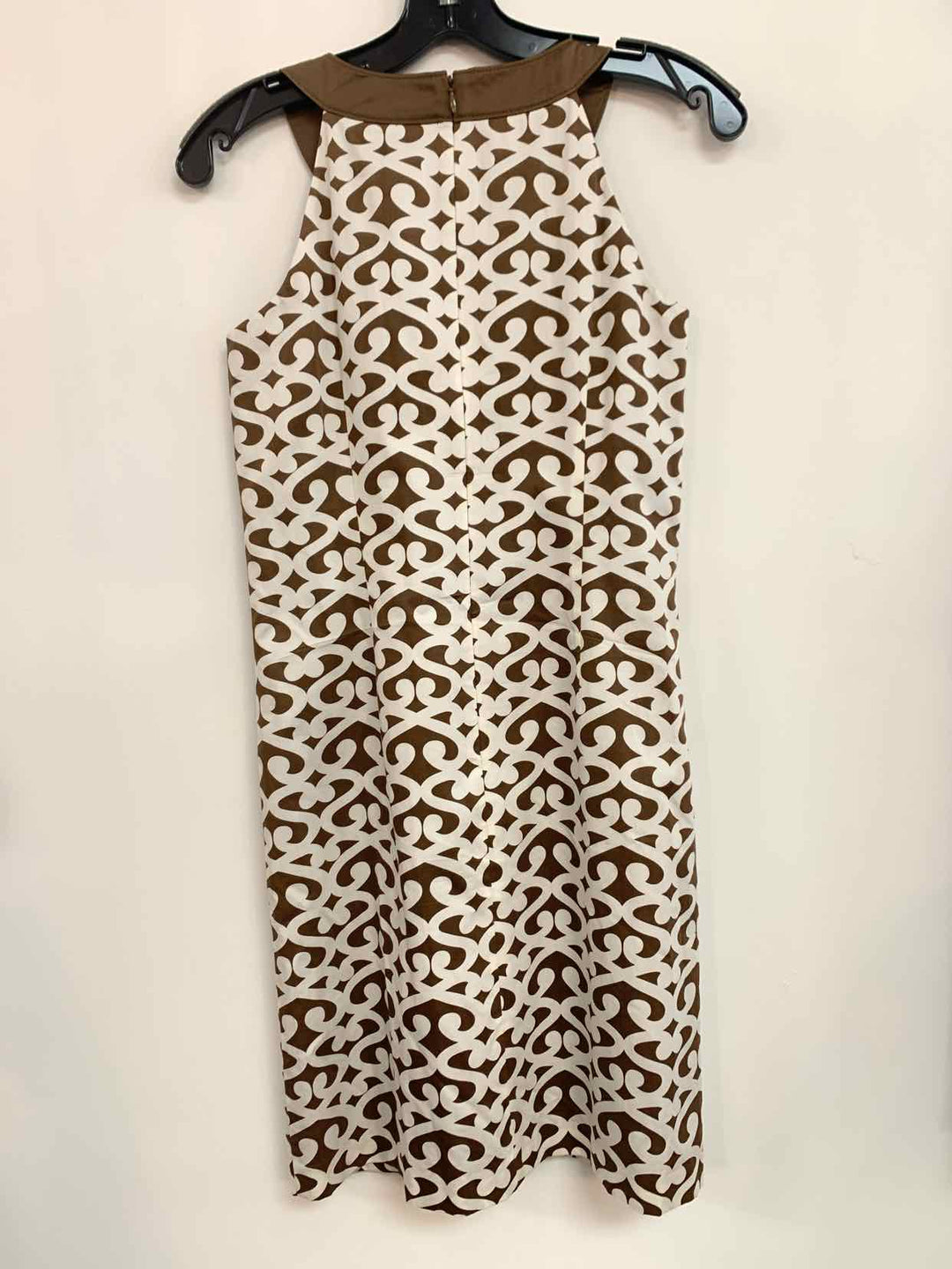 Women Size 0 Ann Taylor Brown sleeveless dress