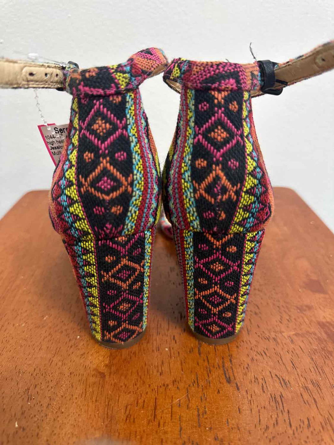 Jessica Simpson Shoe Size 7 Multi-Color high heel