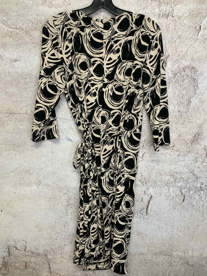 Banana Republic Size L Multi-Color short sleeve