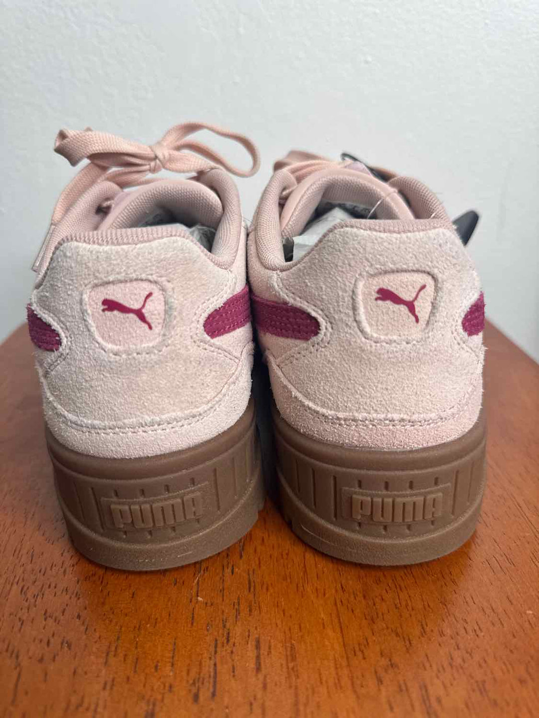 Puma Shoe Size 8 Pink athletic sneaker