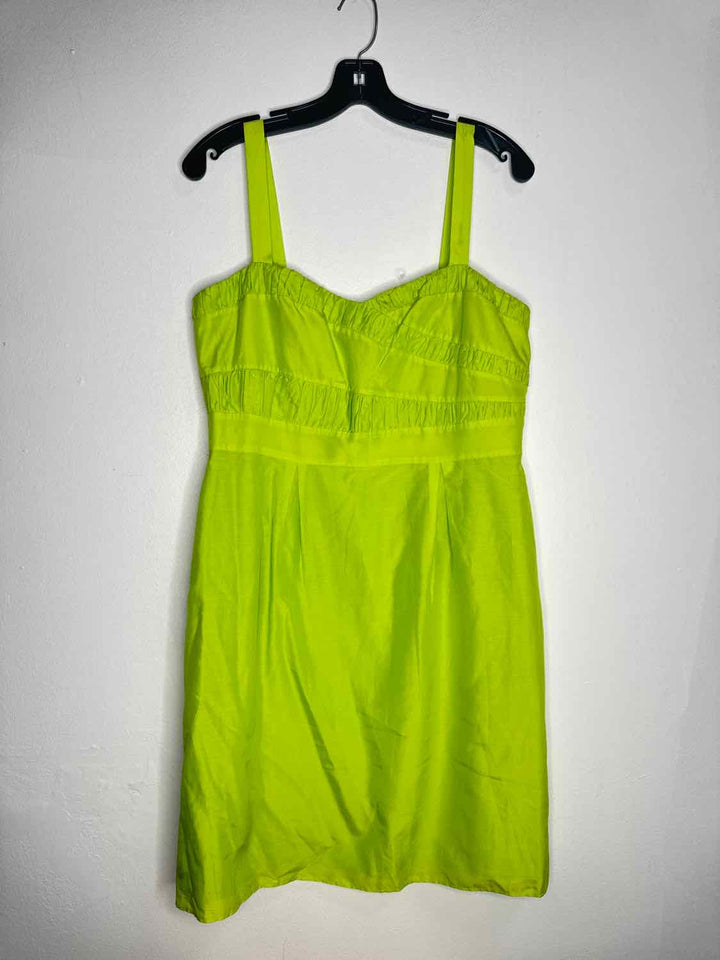 Gianni Bini Size 10 Lime Green Solid sleeveless