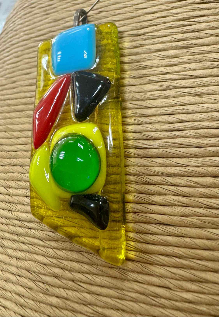 SwirlyQs Size M/L Yellow NWT Pendant only