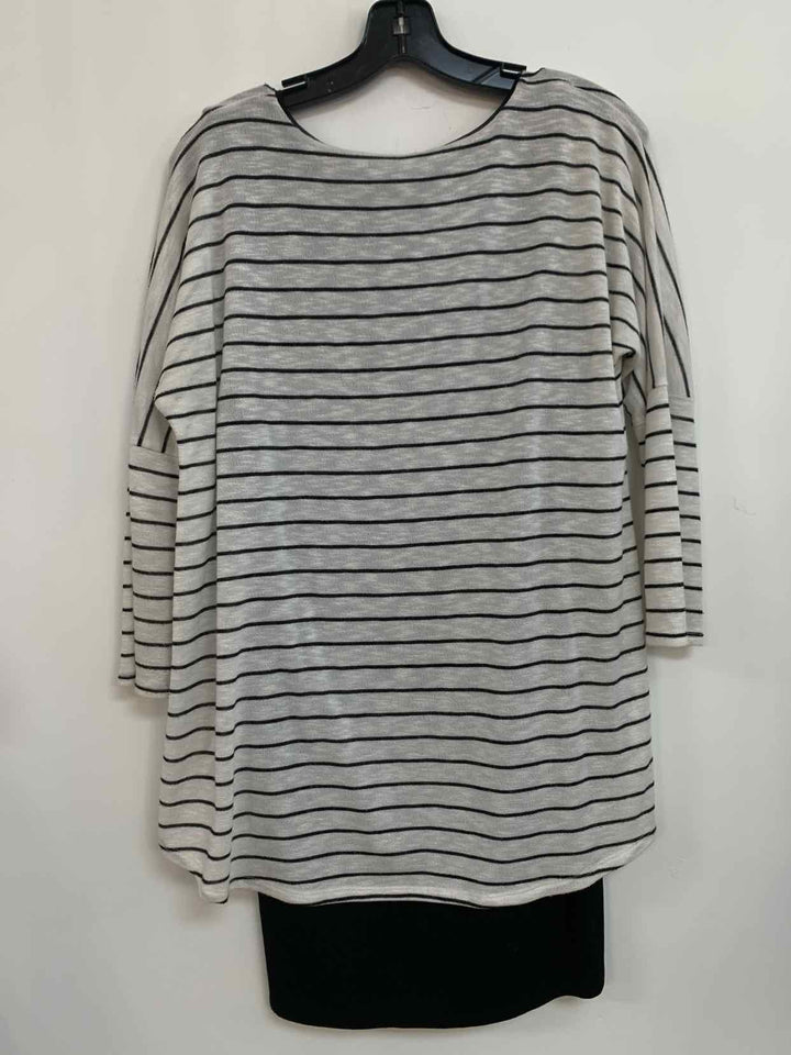 Women Size M White Black Market striped long sleeve dress