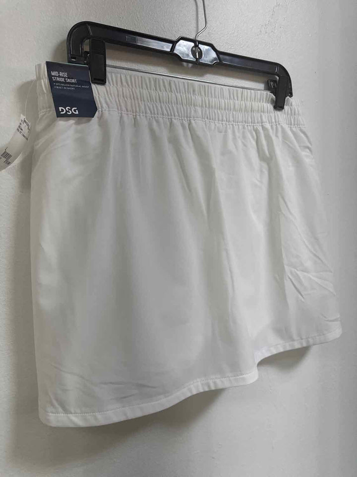 DSOL Basic Size L White NWT skort