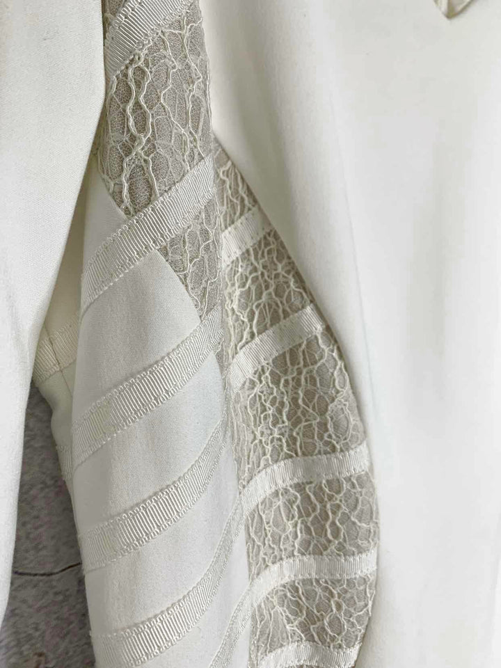 Antonio Melani Size 8 White Laced/Tied long sleeve dress