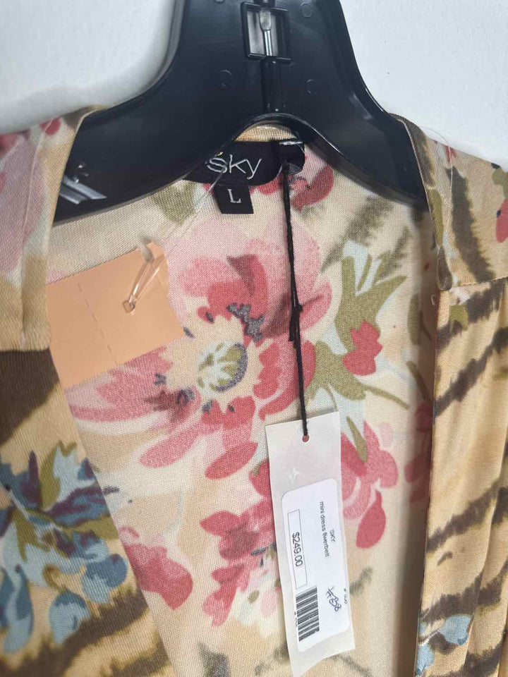 Sky Size L Multi-Color NWT short sleeve