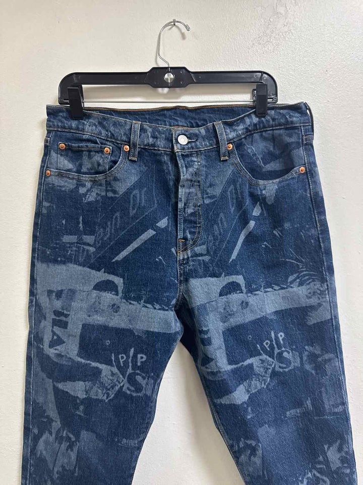 Levi Size 32 Denim Jeans