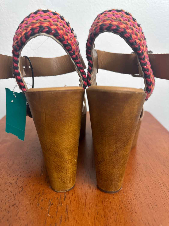 Steve Madden Shoe Size 6.5 Multi-Color flat shoe
