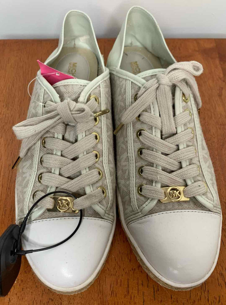 Michael Kors Ivory W Shoe Size 8.5 athletic sneaker