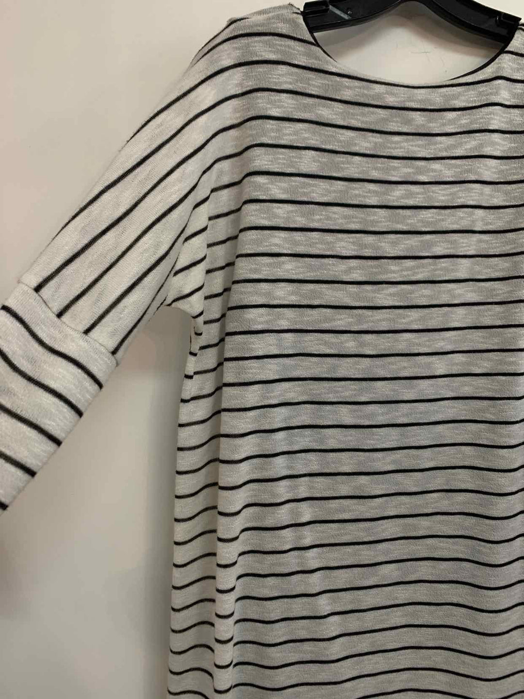 Women Size M White Black Market striped long sleeve dress