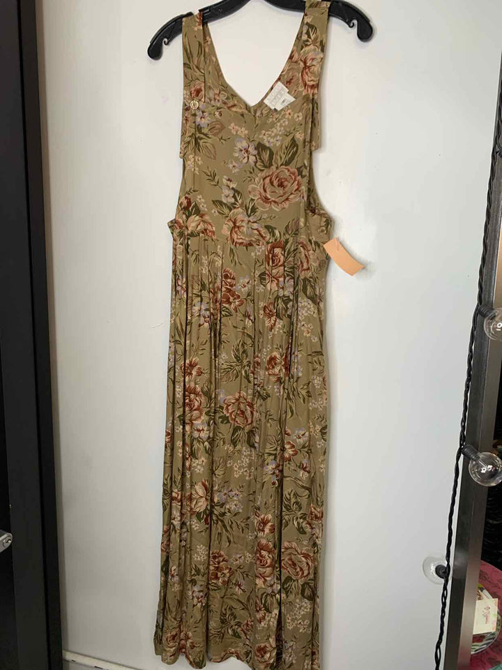 Women Size 10 Moda International Olive sleeveless dress