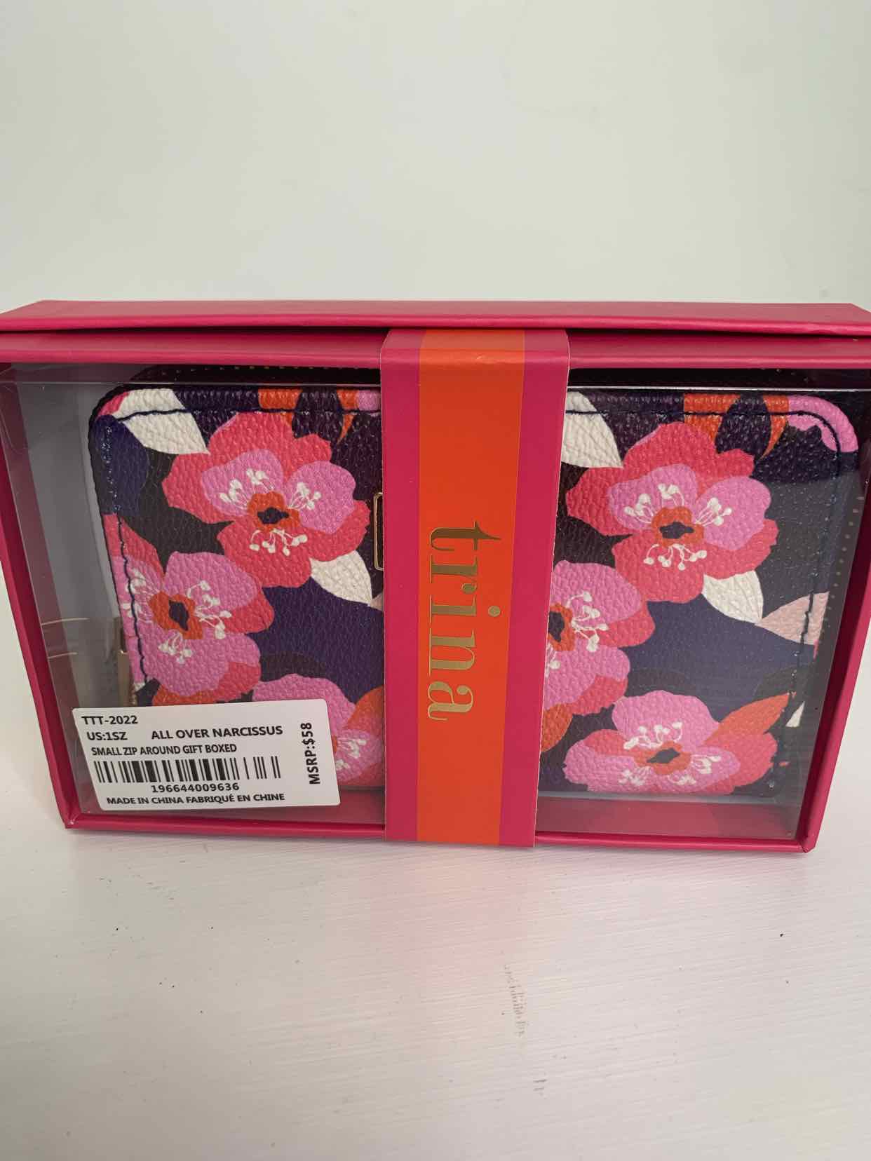 Trina Turk floral wallet – Serendipity Consignment Boutique