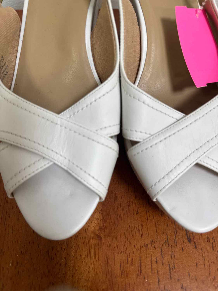 Naturalizer Shoe Size 10 White wedge