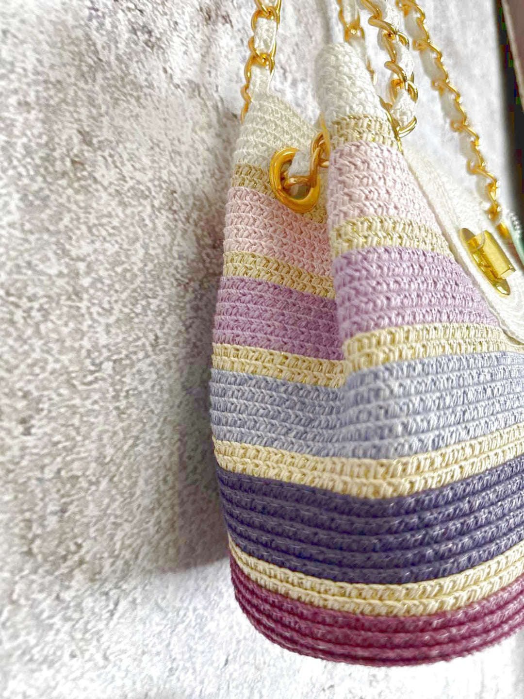 Striped shoulder bag