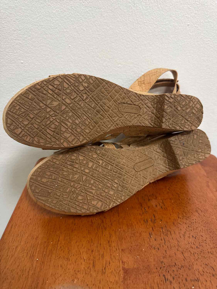 Baretraps Shoe Size 11 Camel medium heel