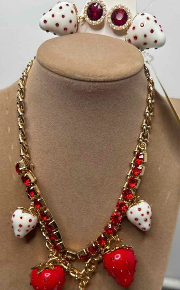 Betsey Johnson Size Large Red Necklace Set Earrings