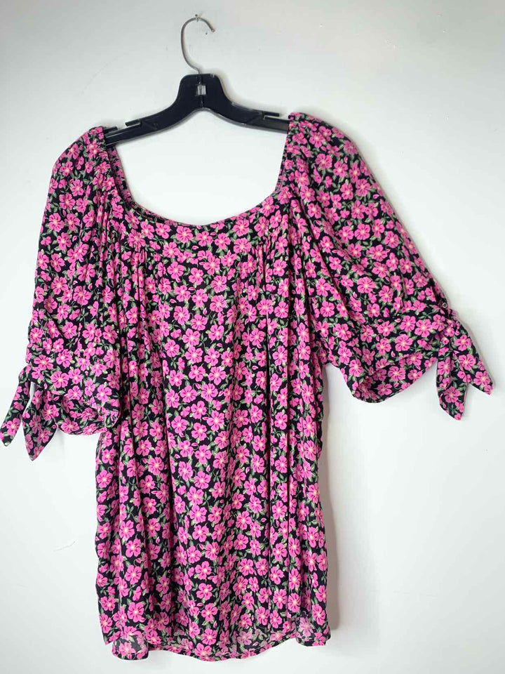 Karen Kane Women Size 1X Pink short sleeve top