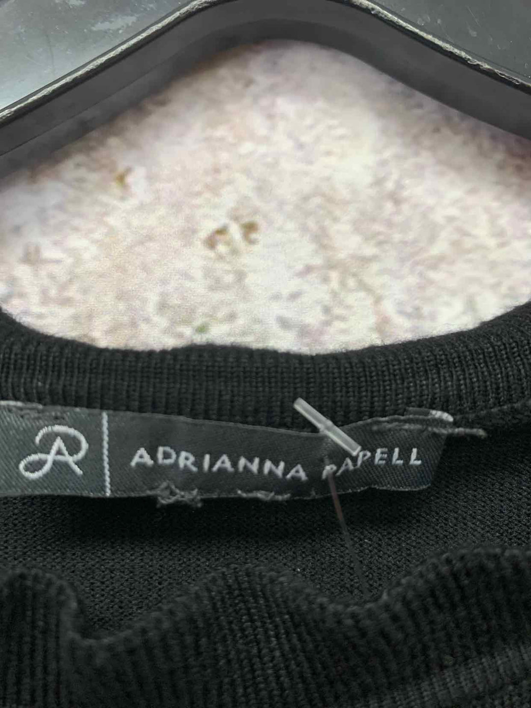 Adrianna Papell Size L Black long sleeve top