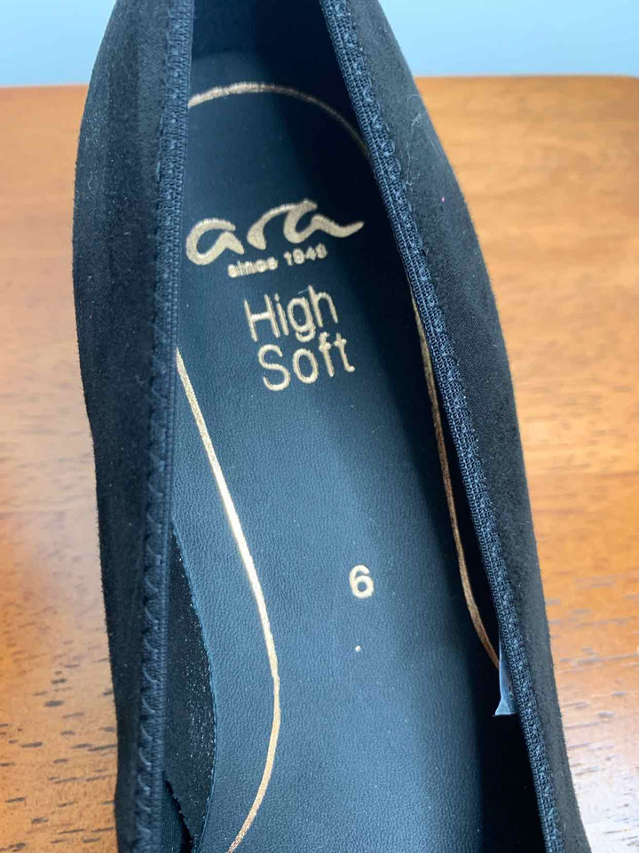 ARA since 1949 Black W Shoe Size 6 medium heel