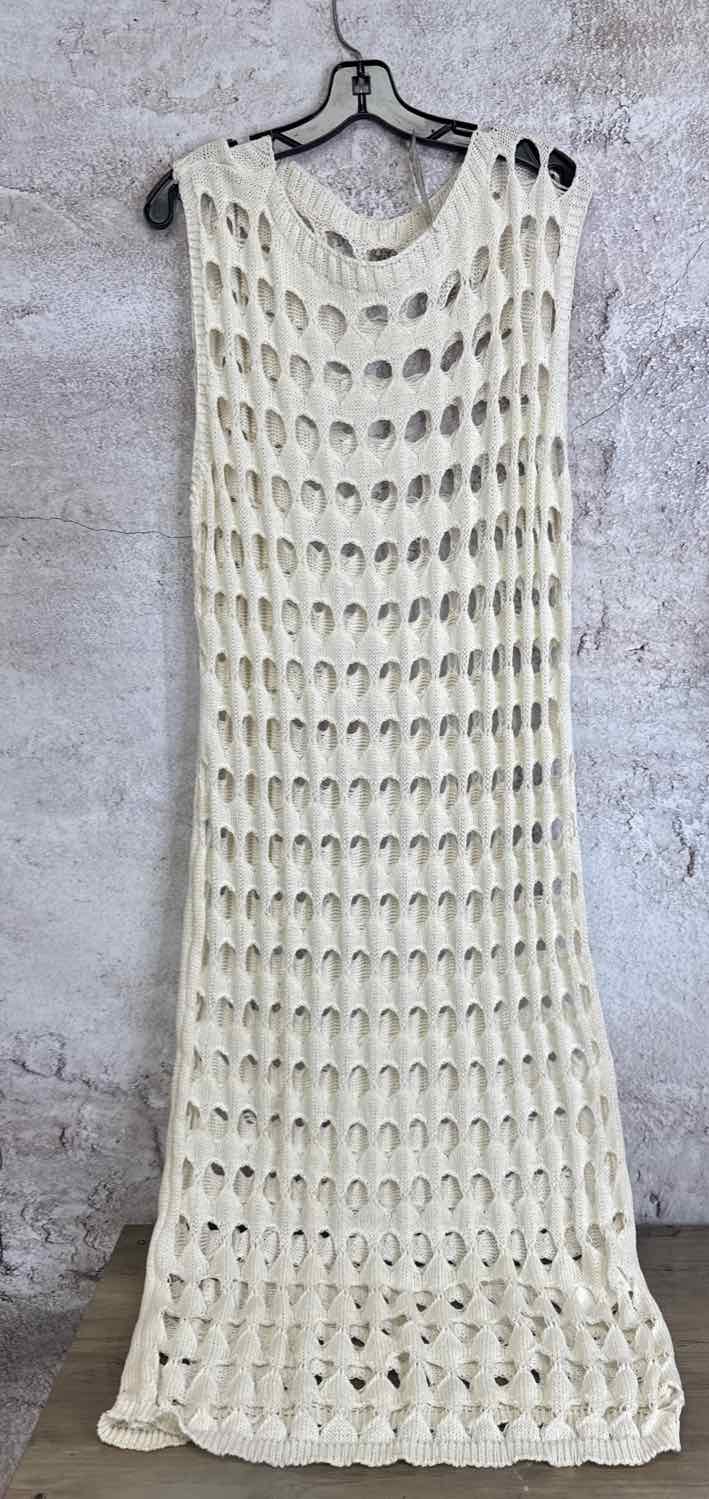 Women Size One Size Ivory cover-Up