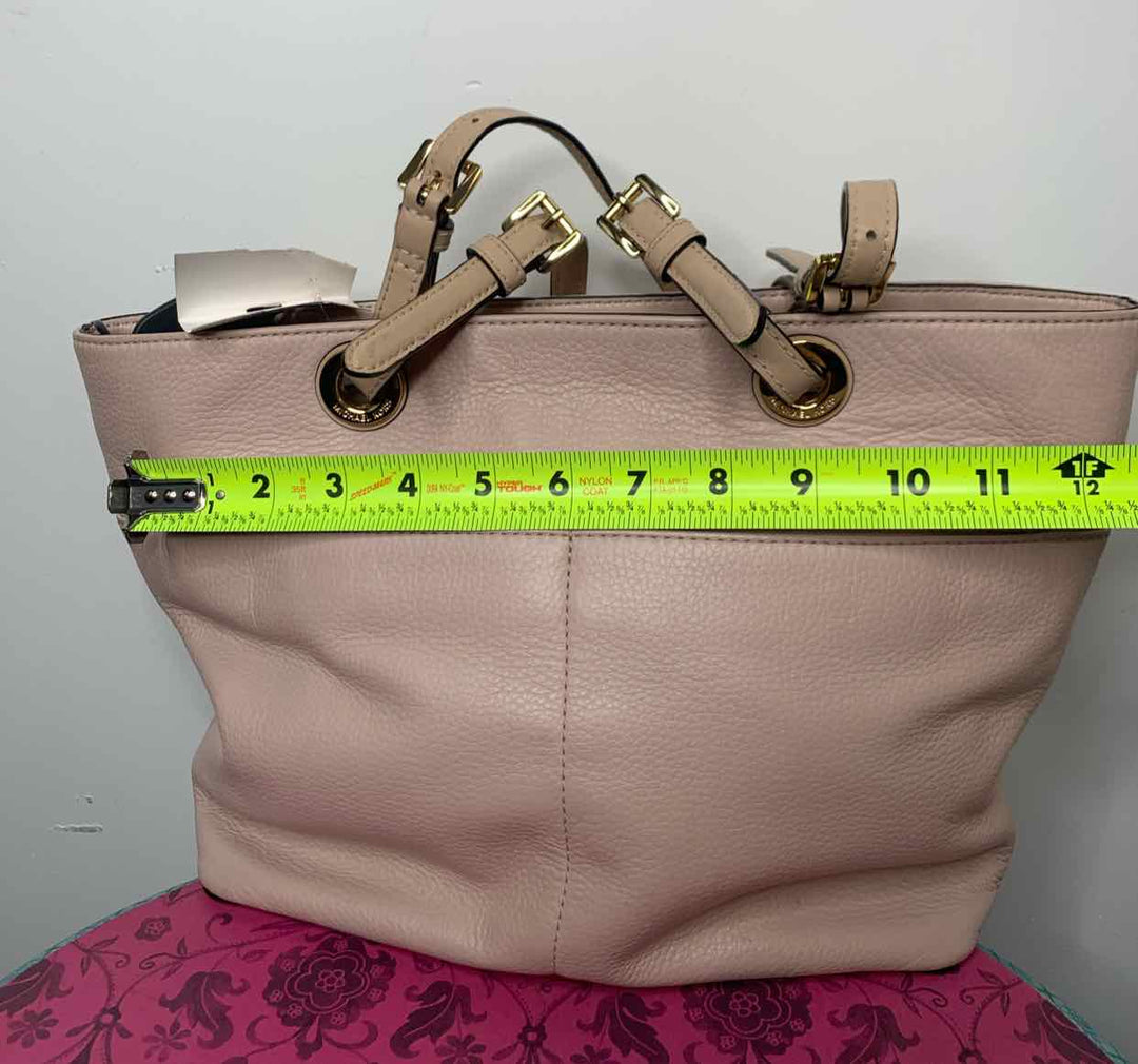 Michael Kors Pink shoulder bag