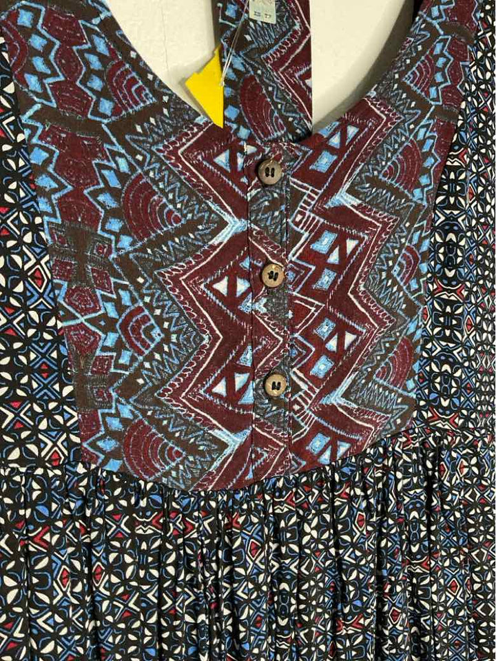 Free People Size XS Navy Burgundy short sleeve