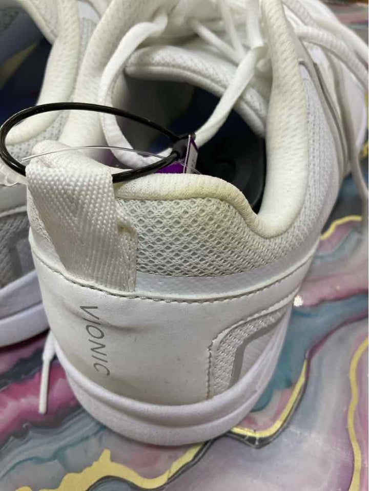 Vionic Shoe Size 10 White athletic sneaker