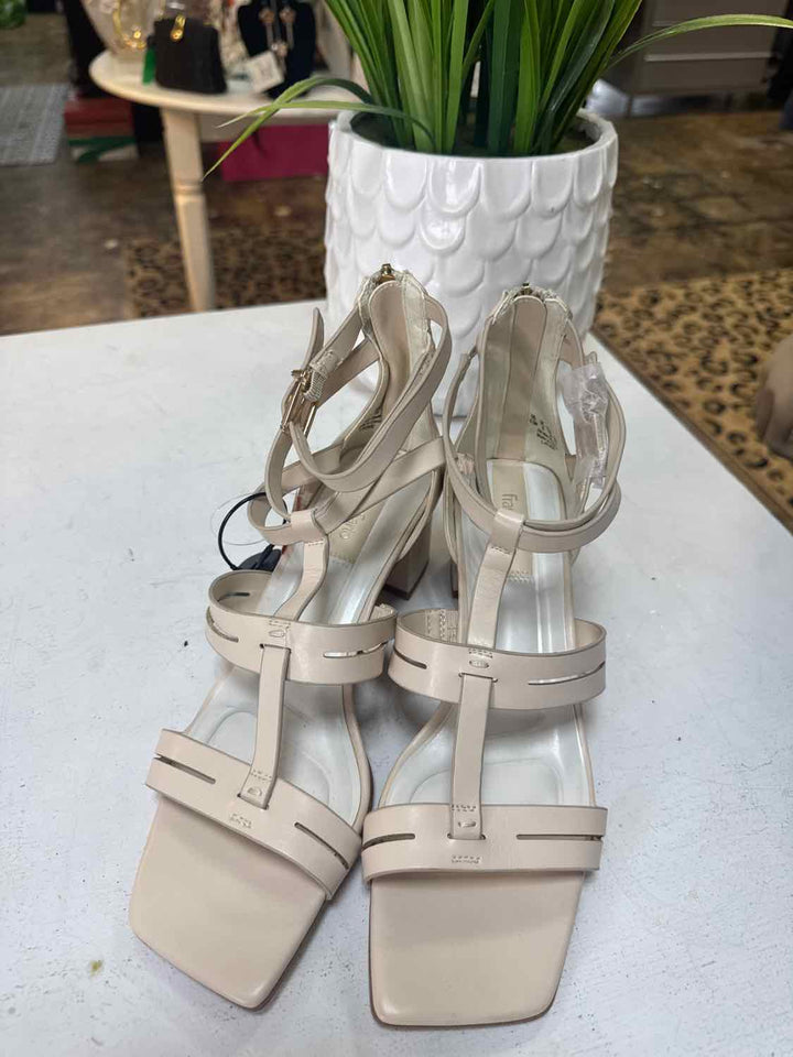 Franco Sarto Shoe Size 8.5 Ivory medium sandal
