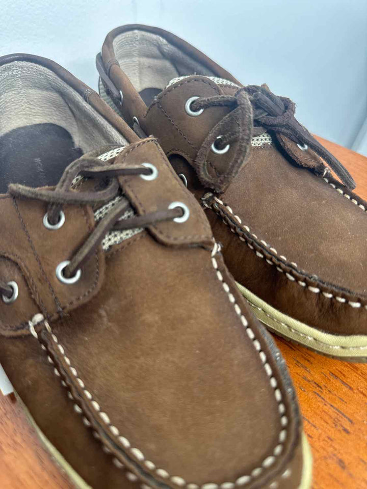 Highland Creek Shoe Size 8.5 Brown flat shoe