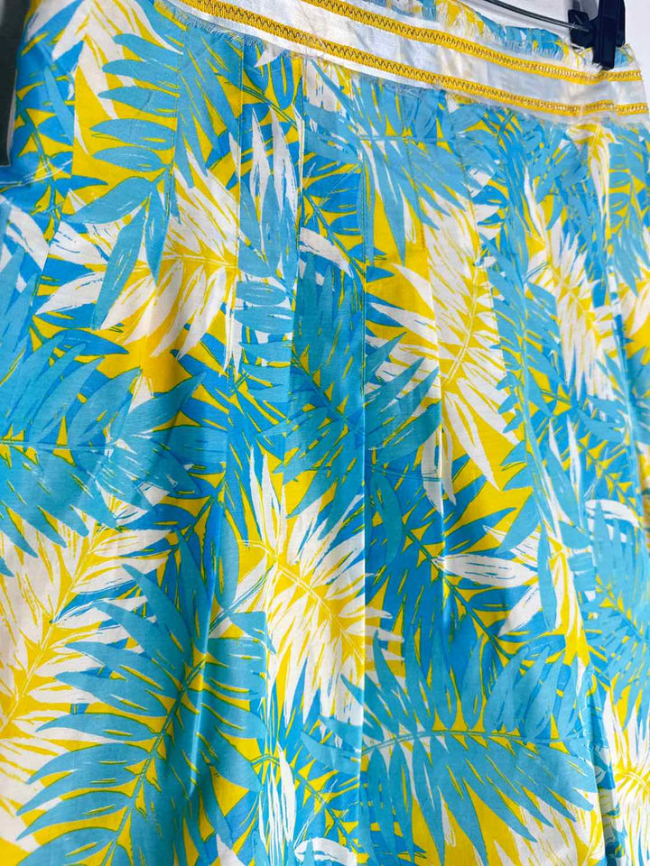 Lilly Pulitzer Size L Blue knee length skirt