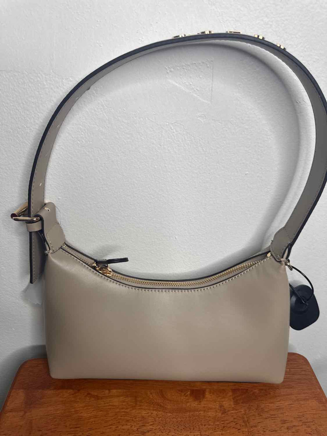 Guess Beige shoulder bag