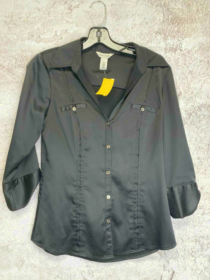 White Black Market Size 4 Black long sleeve top