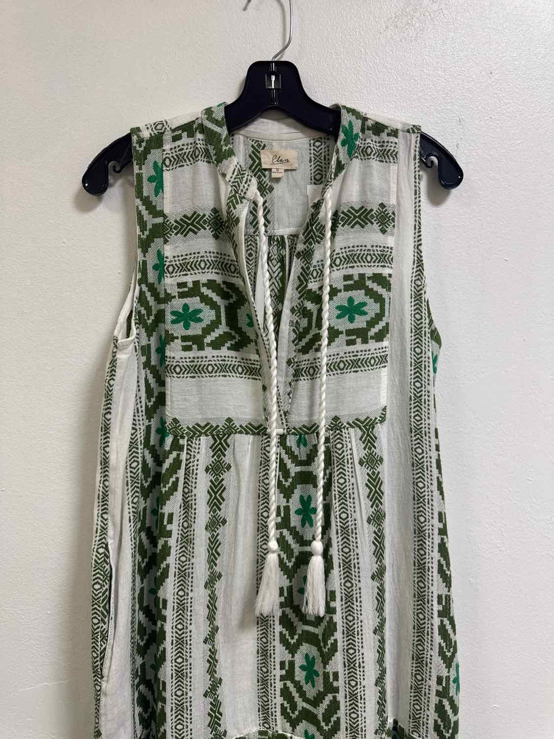 Elan Size S Green Tassel short sleeve