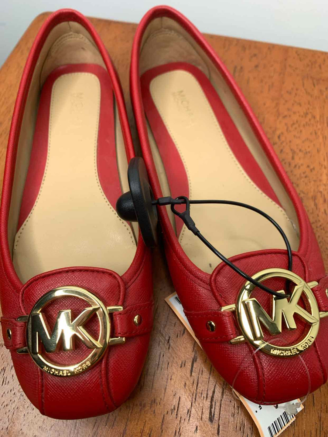 Michael Kors Red W Shoe Size 5 flat shoe