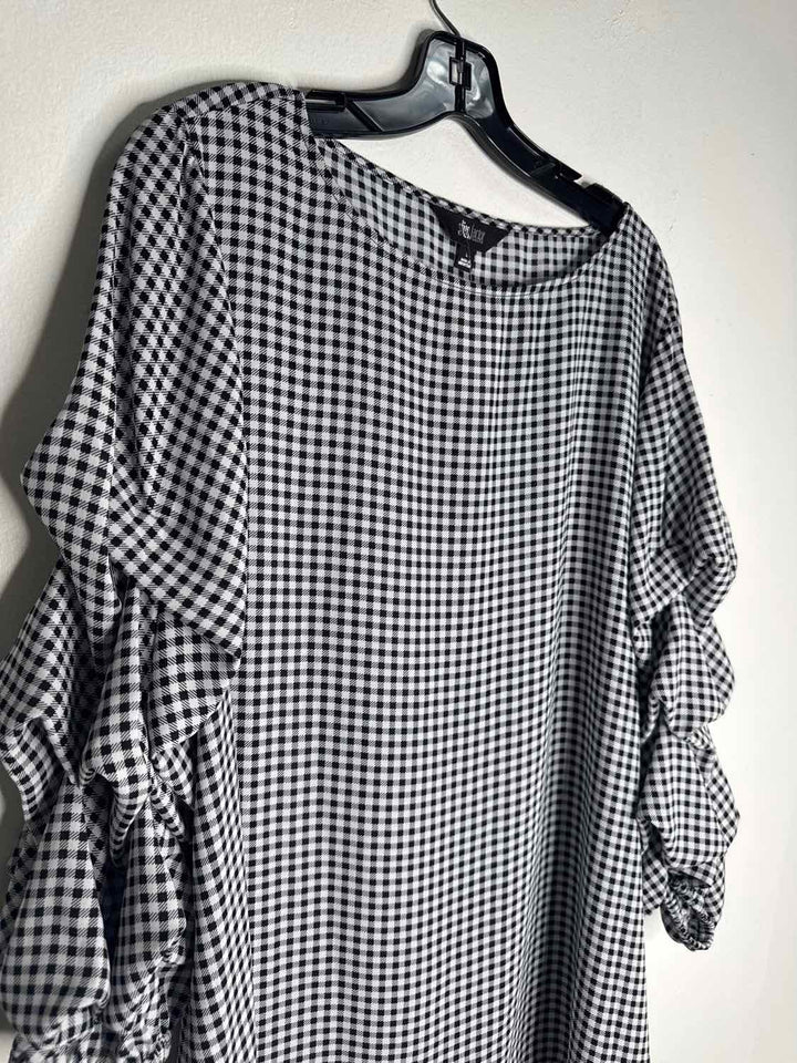 Slim Factor Size L Scoop Neck Blk & White long sleeve top