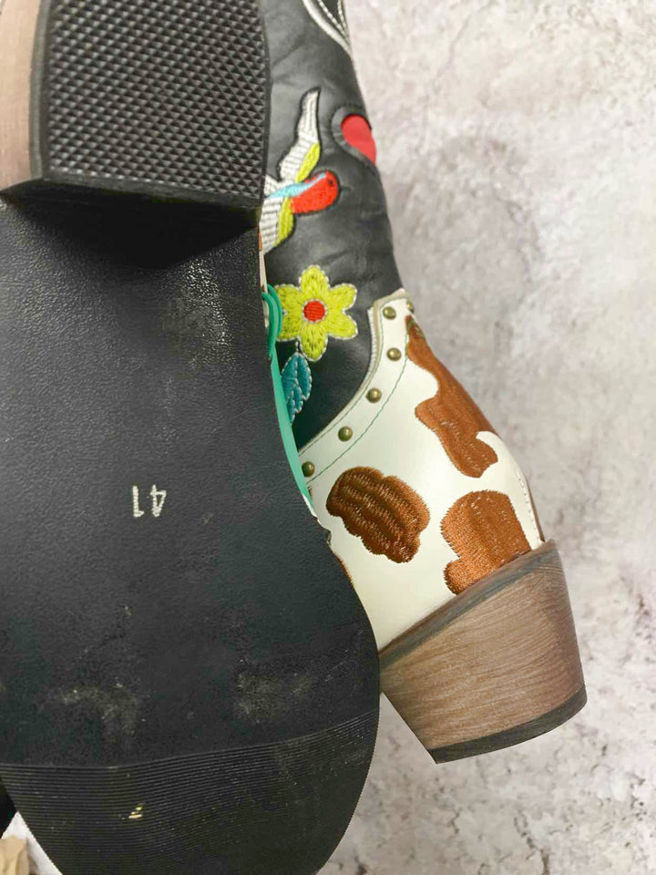 Urban Outfitters Multi-Color W Shoe Size 41 cowgirl boot