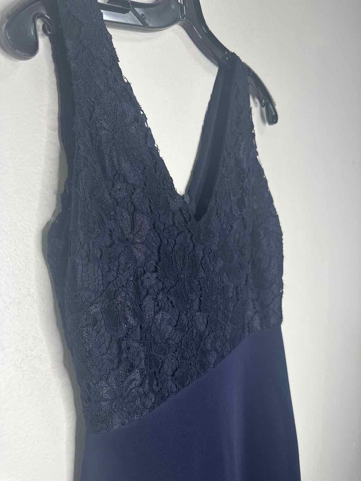 Enfocus Studio Size 6 Blue formal dress