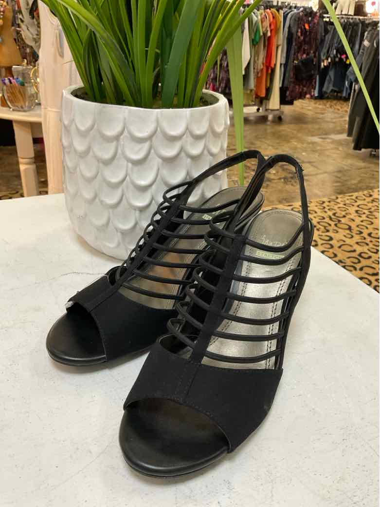 impo Shoe Size 10 Black high heel