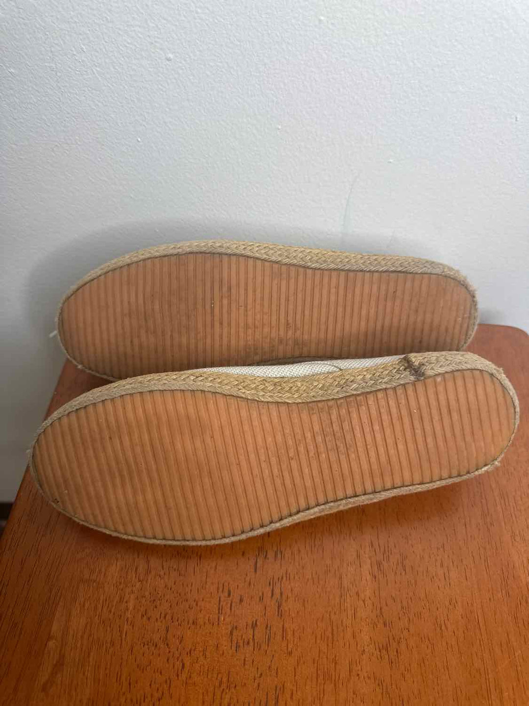 Ben Sherman Beige W Shoe Size 8.5 flat shoe