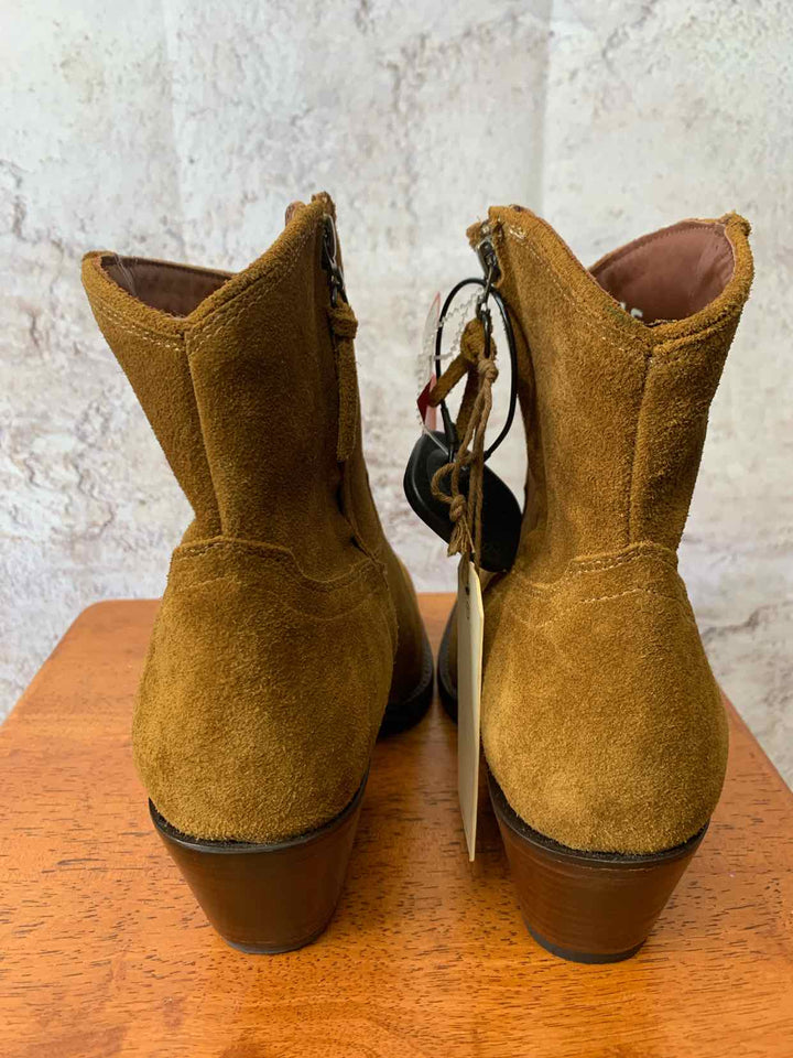 Tecovas Brown W Shoe Size 9.5 ankle boots