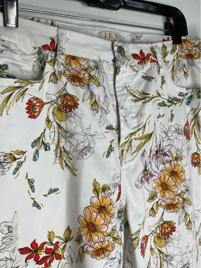 Jenn 7 Size 16 White casual