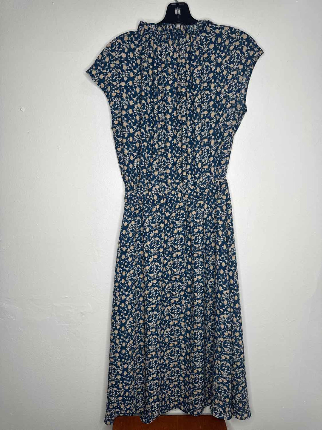 Banana Republic Size 4 Blue sleeveless dress