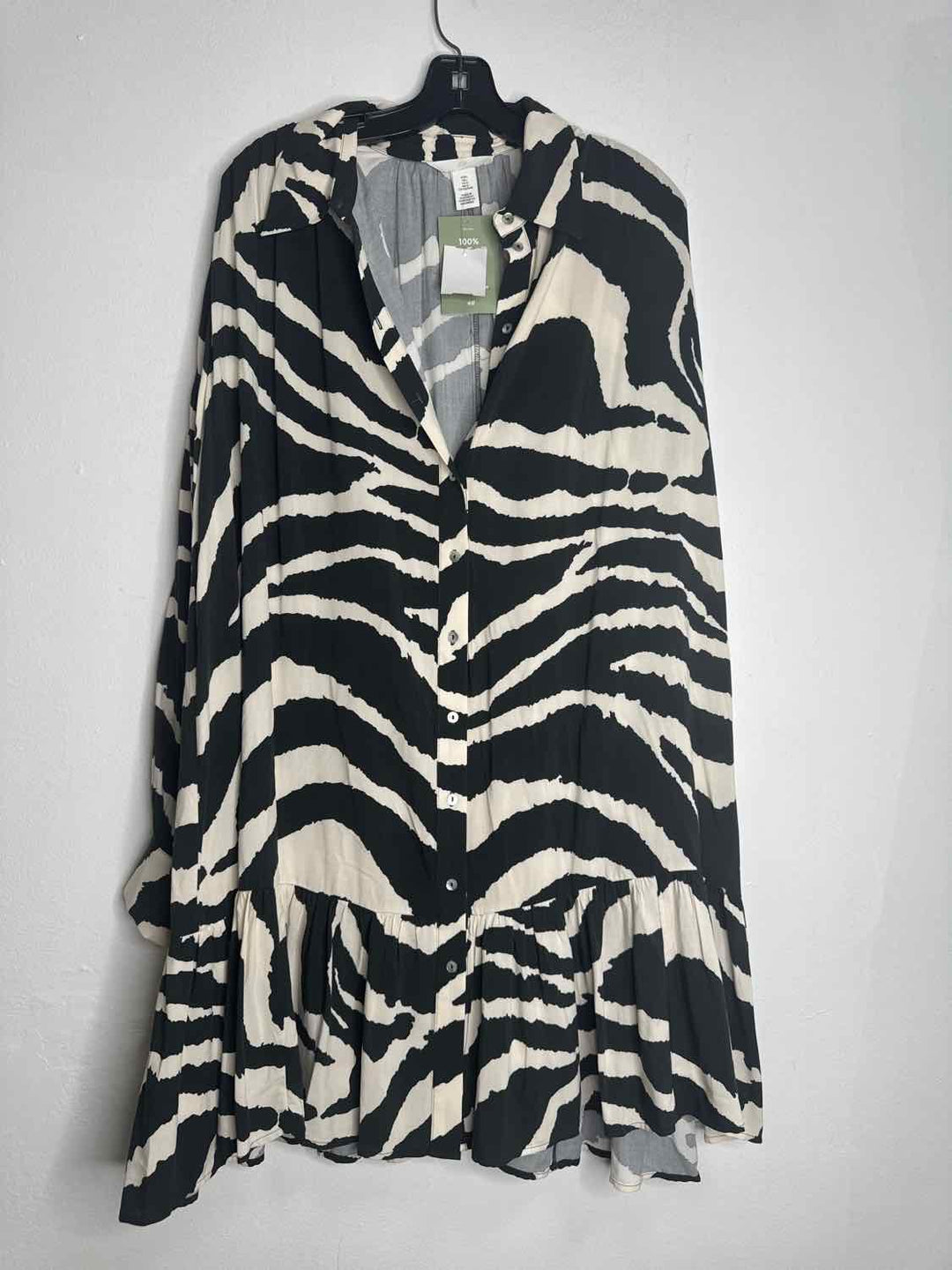 H&M Size L Black NWT White long sleeve dress