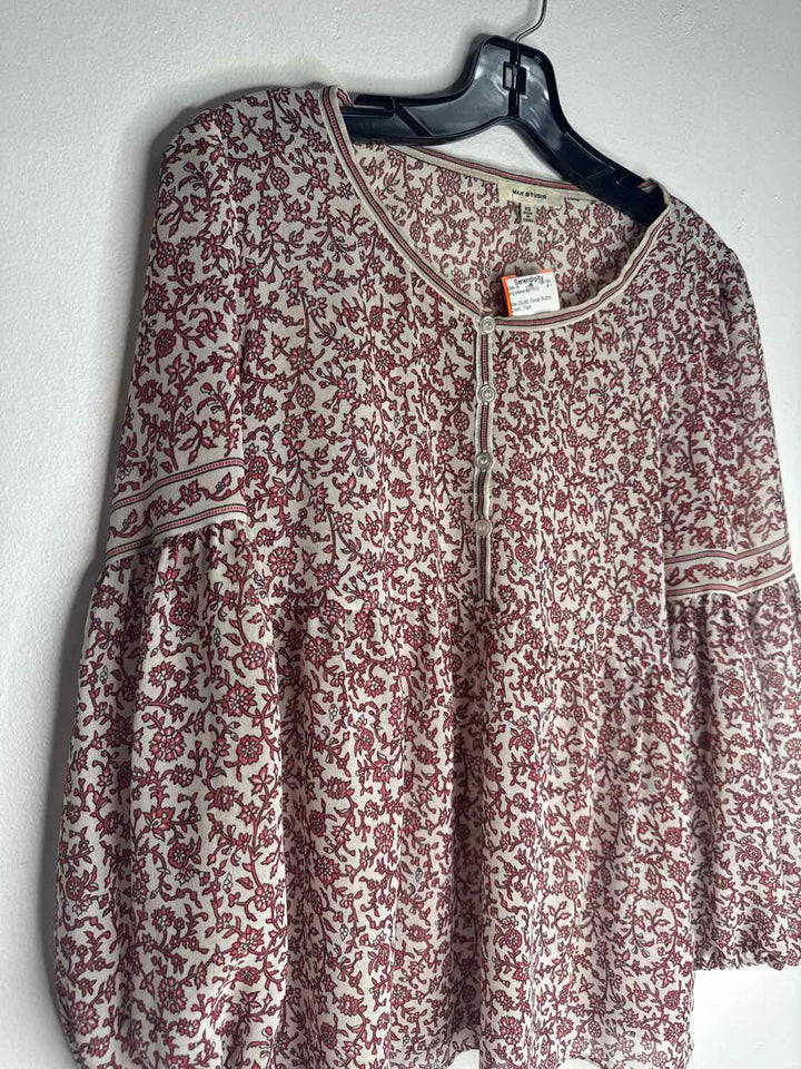 Max Studio Size XS Floral Button Down long sleeve top