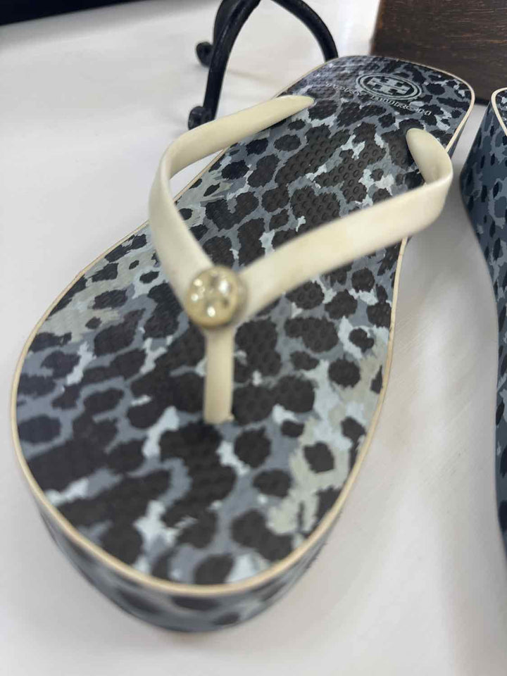 Tory Burch Shoe Size 9 Blue flip flop