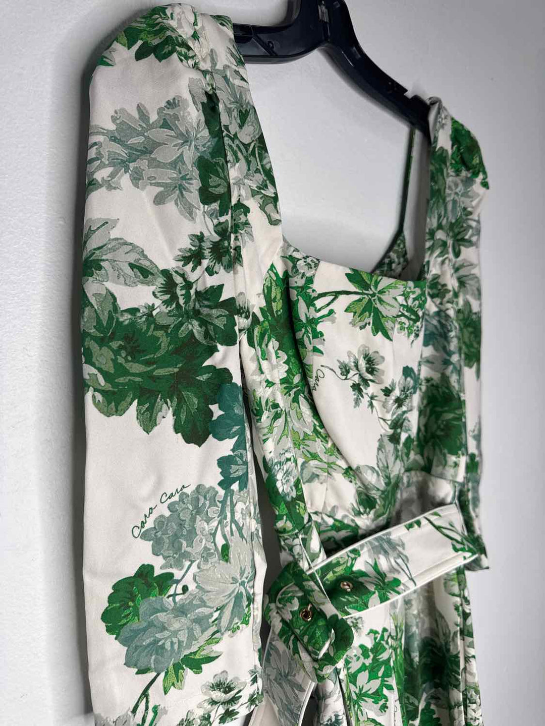 Cara Cara Size XXS Green NWT Floral short romper