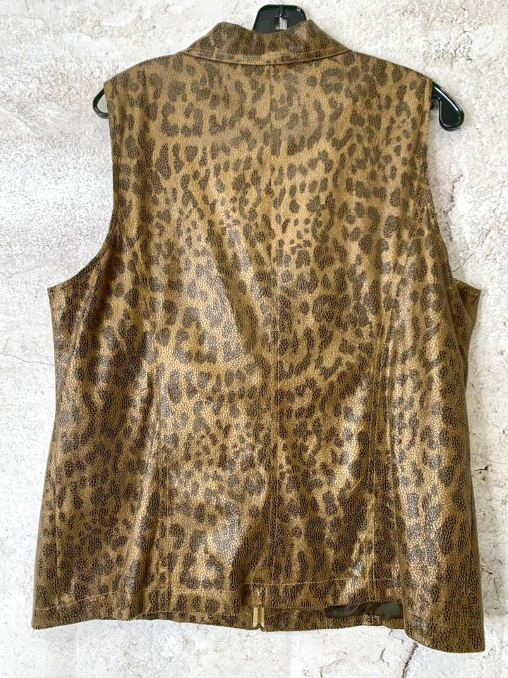 Chicos Women Size 2 Animal Print sleeveless