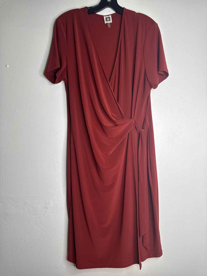 Anne Klein Size 16 Red short sleeve