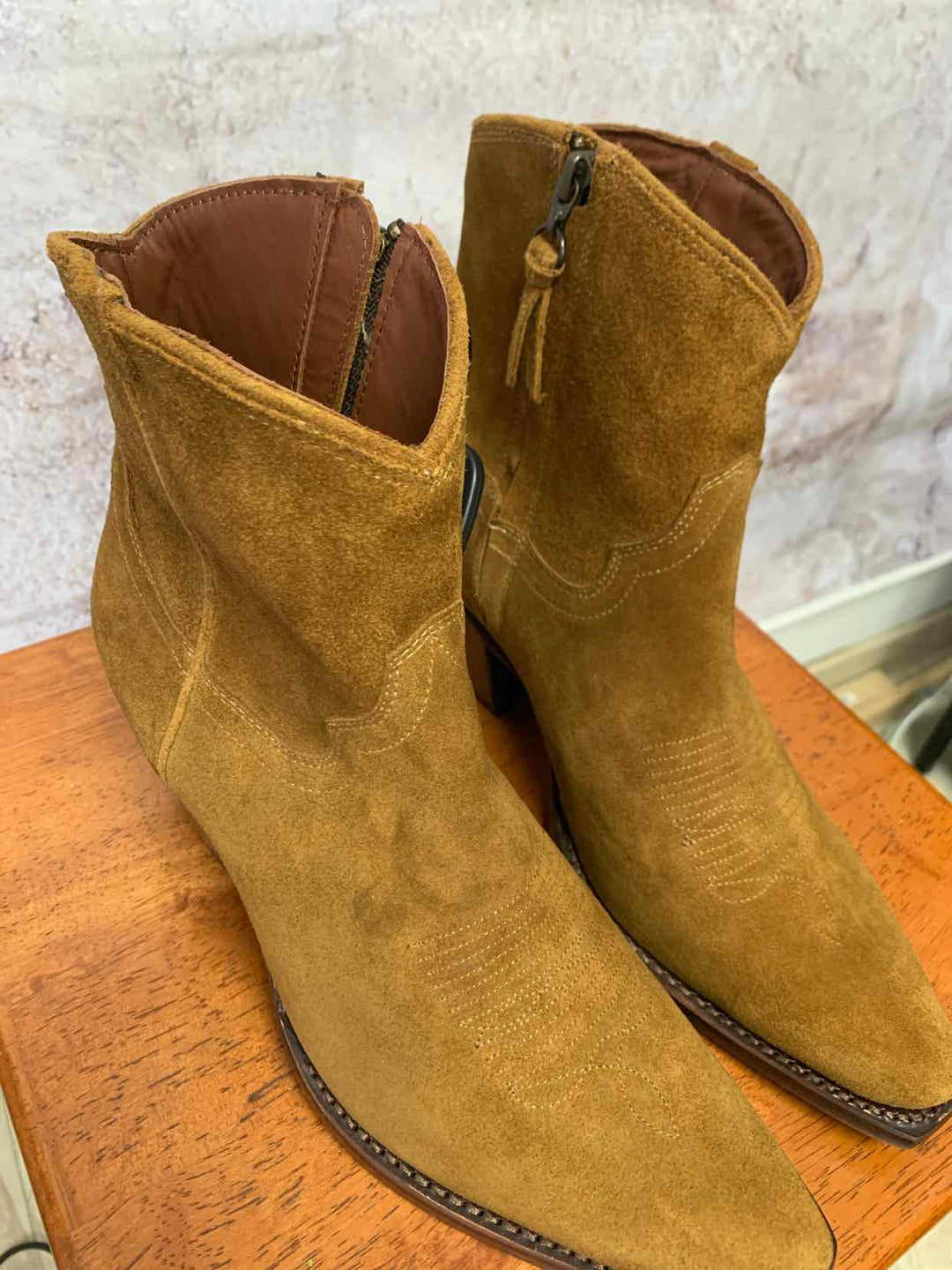 Tecovas Brown W Shoe Size 9.5 ankle boots