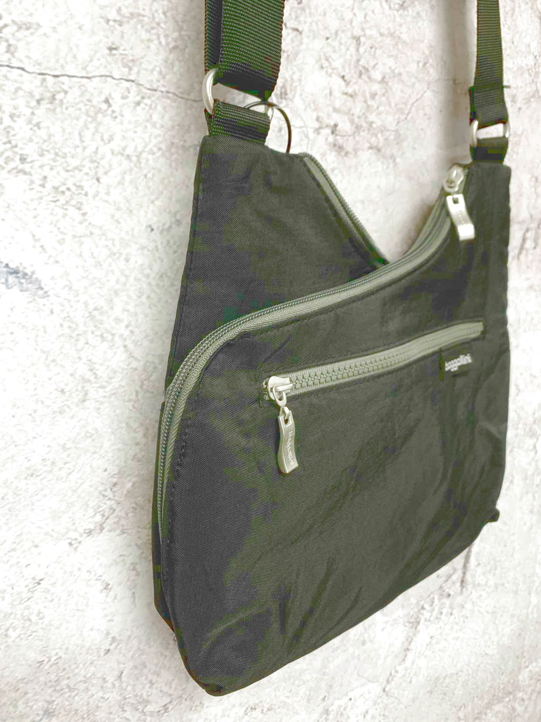 Baggallini Black crossbody